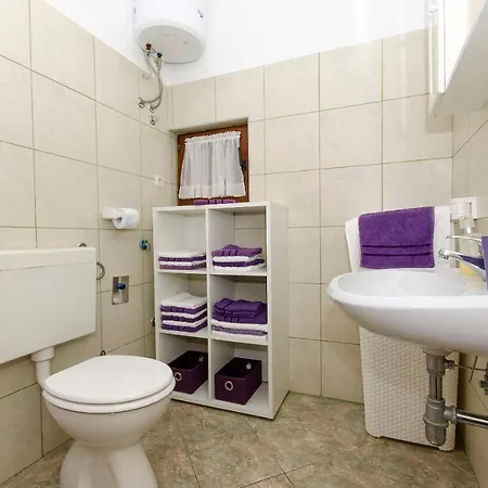 Zvonimir Appartement *